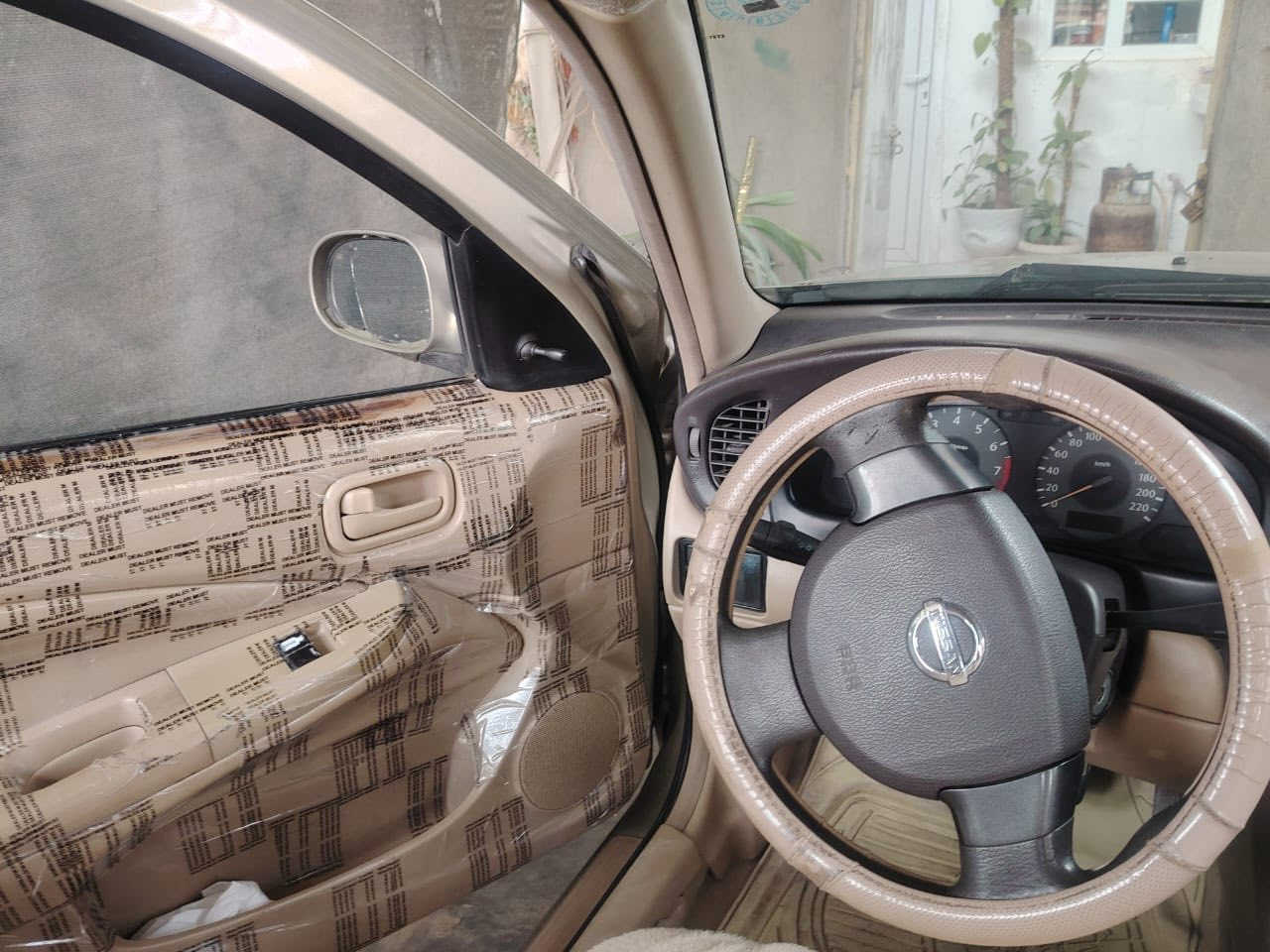 نيسان الصني الكوري
موديل 2008رقم أربيل
رقم موبايل/***********
ضرر جامرلغ سكن بيها بارد
سعرها /82$ بيها مجال 
عنوان كركوك
