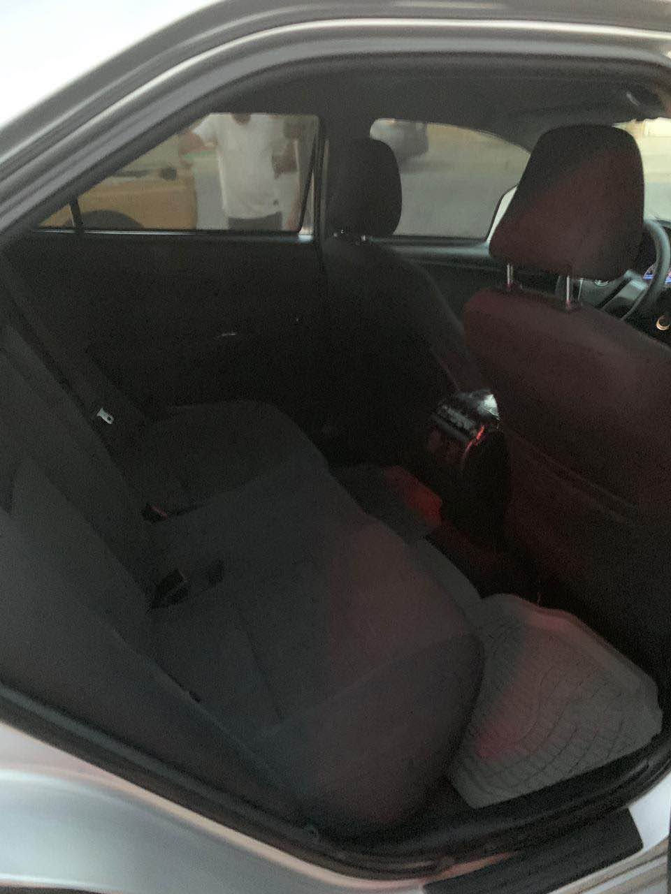 Camry xaleje   
Model  2014  GL 

حيزام سبوغ 
جەمپێکی پێشی هەیە
ئێڕباگ سوکان 
سەقف و شان نیتی 
ڕۆیشتن / ٢٠٠ هەزار کم 
ڕەقەم و سەنەوی کۆن 
مەکینە V4,2,5 
800 $ غەرامەی لەسەرە 
پاش معاملەی وەردەگریەوە

نرخ / ٩٩ $
*********** أربيل, العراق
