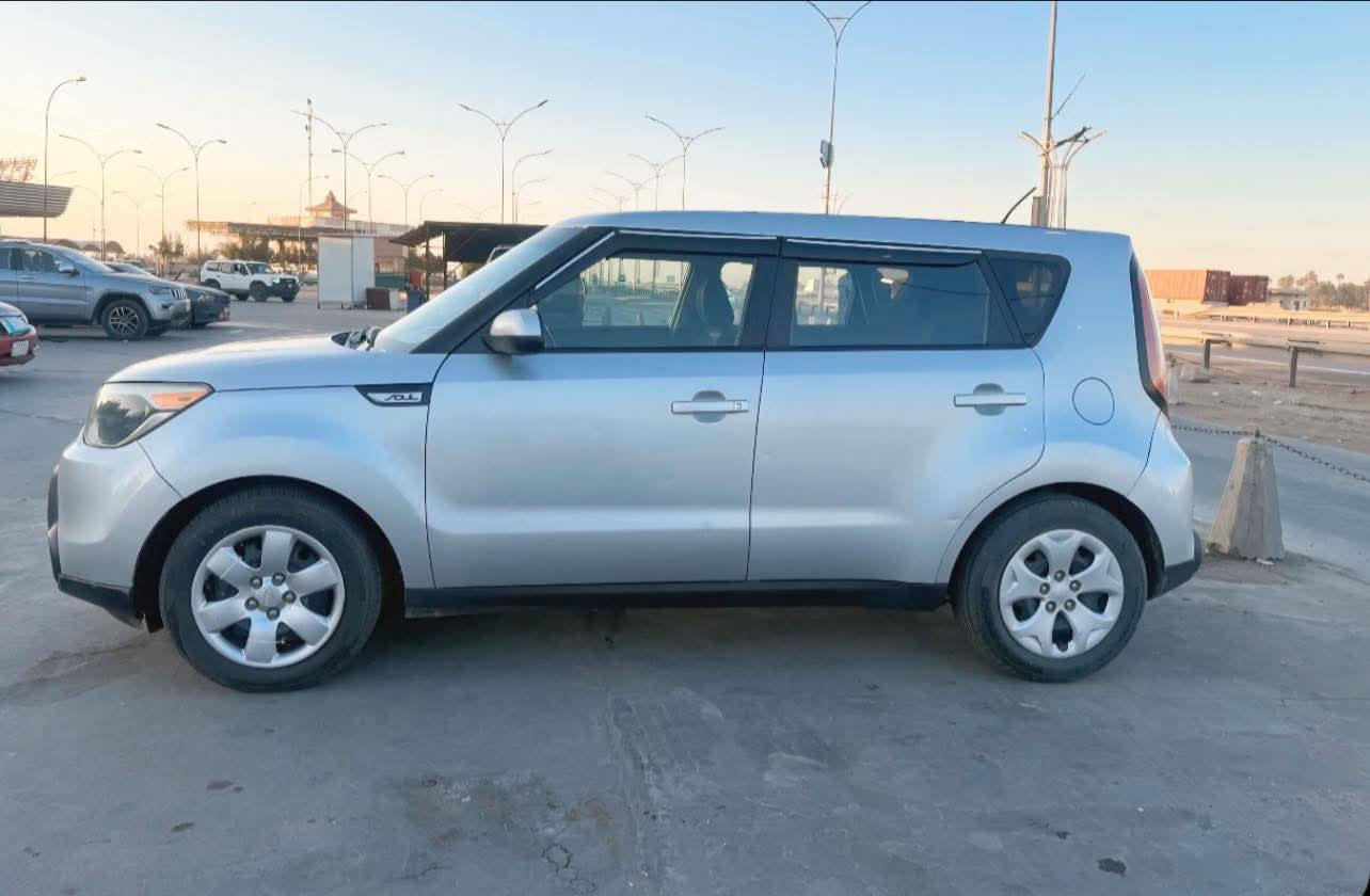 سلام عليكم

کیا سول 2015  لون  رصاصي  رقم واسط. محرك 1.600 GDI گير ومحرك وتبريد فول ومكفولات   سياره بأسمي شرط التحويل  ثاني يوم  حادثه قبق الجنطه مبدل نفس الون فقط السعر 115 وبيها مجال             العنوان.  بابل الشوملي. للأستفسار  ***********
