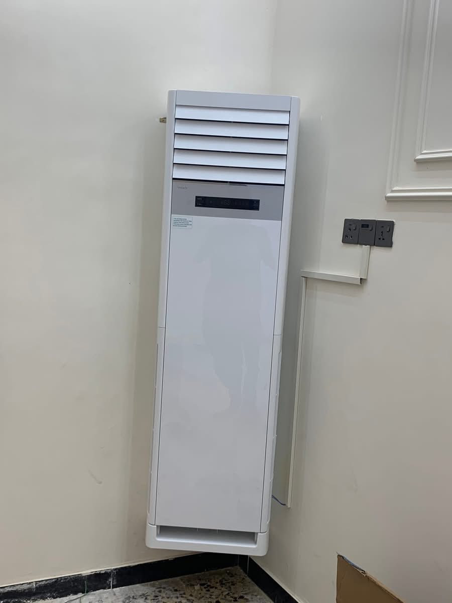 تم بعون الله تنصيب وجبة جديدة من أجهزة السبالت لعملائنا الكرام. نحن لا نقوم بالتركيب فقط، بل نهتم بأدق التفاصيل لضمان برودة ثلجية:
​🔹 تنصيب احترافي: بأيدي كوادر متخصصة تضمن لك نظافة وترتيب العمل.
🔹 تقنية الفاكيوم: نستخدم مضخة السحب (الفاكيوم) لضمان خلو الأنابيب من الرطوبة والهواء، مما يحافظ على كفاءة الضاغط (الكمبريسور).
🔹 ضمان سنة كاملة: ثقتنا بعملنا تجعلنا نعطيك ضماناً لمدة عام.
​📞 احجز موعدك الآن:
اتصل بنا على: ***********
المهندس للتبريد - جودة تستحقها.
