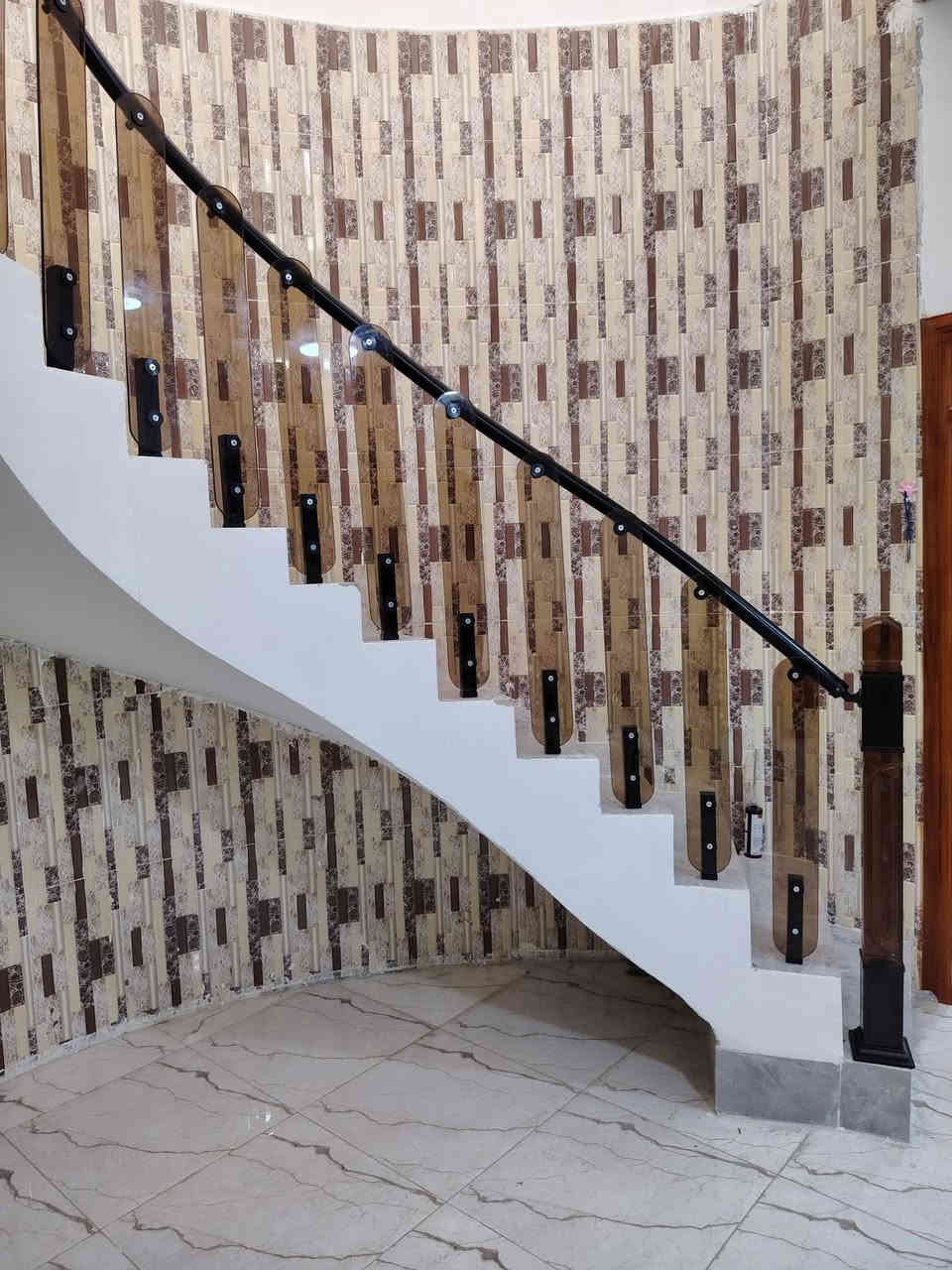 عرض حصري وجديد سعر المتر 40 الف 
📢📢عروض نار نزلنه الأسعار (كل الصور المرفقة هي من جزء من أعمالنا)

عالم الالمنيوم يقدم لكم مجموعة مميزه من أسعارنا :

✅كل ما هو جديد بعالم الالمنيوم وبأسعار خياليه ومنافسه لباقي الشركات
 
✅سعر المتر 3 خطوط مع هديه خرزه 40 الف .. تركي المنشأ 🇹🇷

✅سعر المتر 4 خطوط مع هديه خرزه 45  الف ..تركي المنشأ 🇹🇷

✅سعر المتر الجام 60  الف..تركي المنشأ 🇹🇷

✅سعر للدنكه الكرستال ب 120  الف..تركي المنشأ 🇹🇷 

✅سعر الدنكه الثانويه تنحسب متر 

 📍 موقعنا : -بابل-جودة المنشأ وجودة العمل شعارنا 💯
 للاستفسار مراسلة الصفحة حيدر المعموري  أو الاتصال على الرقم:

☎️***********،واتساب
