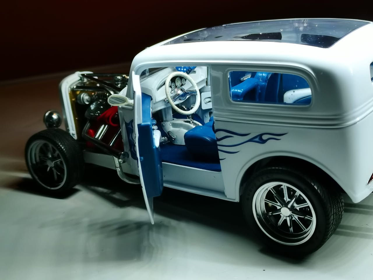 السلام عليكم ورحمة الله وبركاته
متوفر فورد A
كلاسك
حجم 1:18
إنتاج شركة رود سكنجر
السعر ٥٠ الف
للتواصل خاص او واتساب ***********
