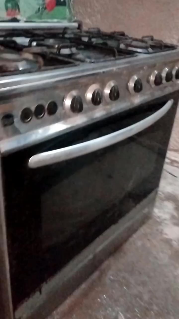 *********** هذا الرقم بس واتساب طباخ للبيع سعر 175
