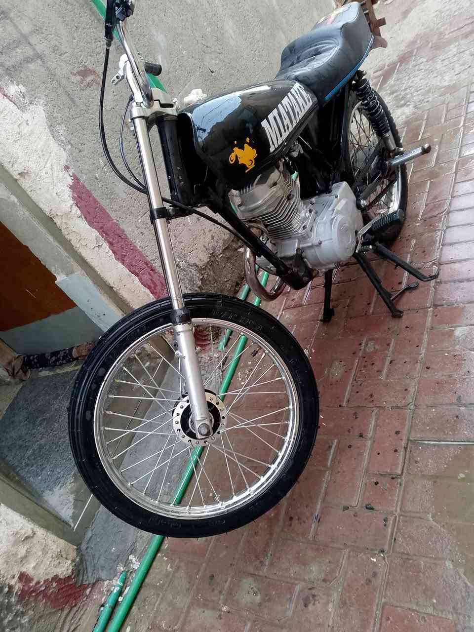 كلك للبيع مكفوله مكينه نضيفه لا صوت لا تبخير دراجه نضيفه سعرها 350 وبيه مجال مكاني نجف ابصخير ***********
