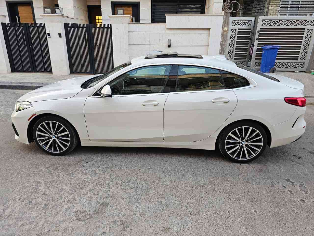 السلام عليكم 
للبيع او المراوس 
BMW 228I 
موديل 2021 

فول مواصفات اعلى فئة بهذا الحجم 

ماشية 47 الف 

رقم اربيل الجديد وبأسمي تحويل مباشر 

حادثهة جاملغ وباب الجاملغ مبدل نفس لون من الوكالة وربع الباب صبغ يعني نفسة مصلح بدون دواخل وبدون ايرباك وباقي السيارة كلهة مكفولة حتى المحرك والكير برغي ممفتوح بيهن 
السيارة عليهة سيرفز كامل بدون اي نقص او اي مسج 
السعر 180 وبيهة مجال 
مكان السيارة بغداد 
للاستفسار 
*********** 
*********** بغداد, العراق
