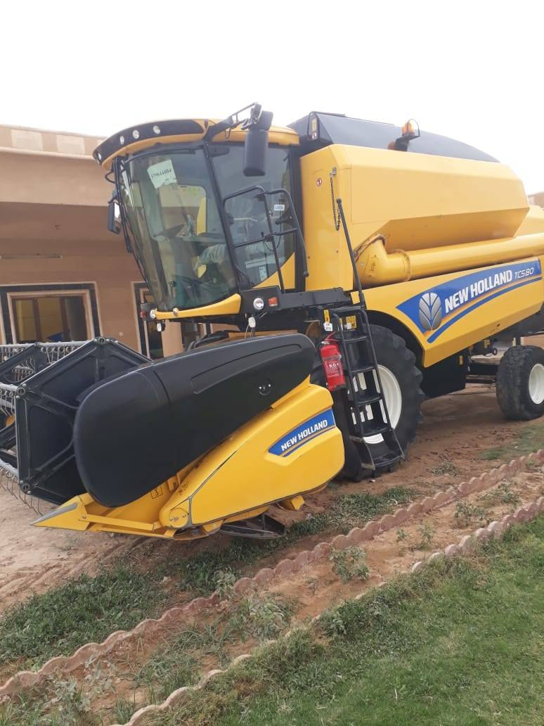 السلام عليكم ورحمة الله وبركاته اخوان حاصده للبيع موديل2019 خمسه بلم دبل درام انجكتر فول مواصفات حجم المكينه (Tc5، 80) الشراي يجي خاص يتصل على هاذ الرقم (***********) (***********)
