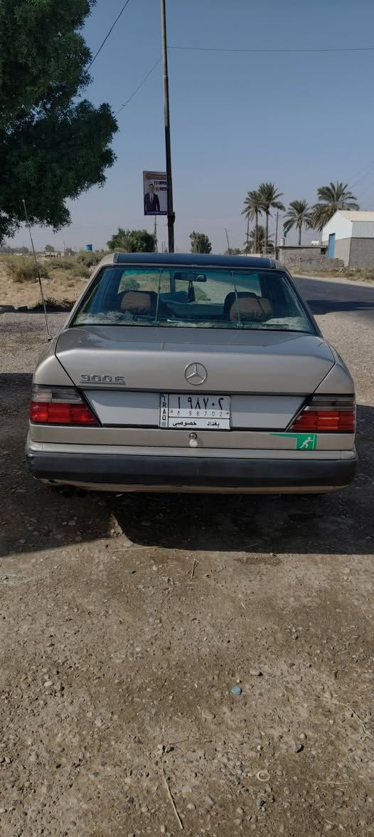 السلام عليكم.
السعر ٦٥
مرسيدسW124 كلها بلاد بيها جراد بالقماره ونازل ع تكم بغداد بإسمي محرك جديد وصدر جديد وغرفه نظيفه سياره گاعده وحلوه قطرة خياس مابيها قواعد دبل شركه تعال وشوفها ومانختلف ع السعر ان شاءالله *********** ..
