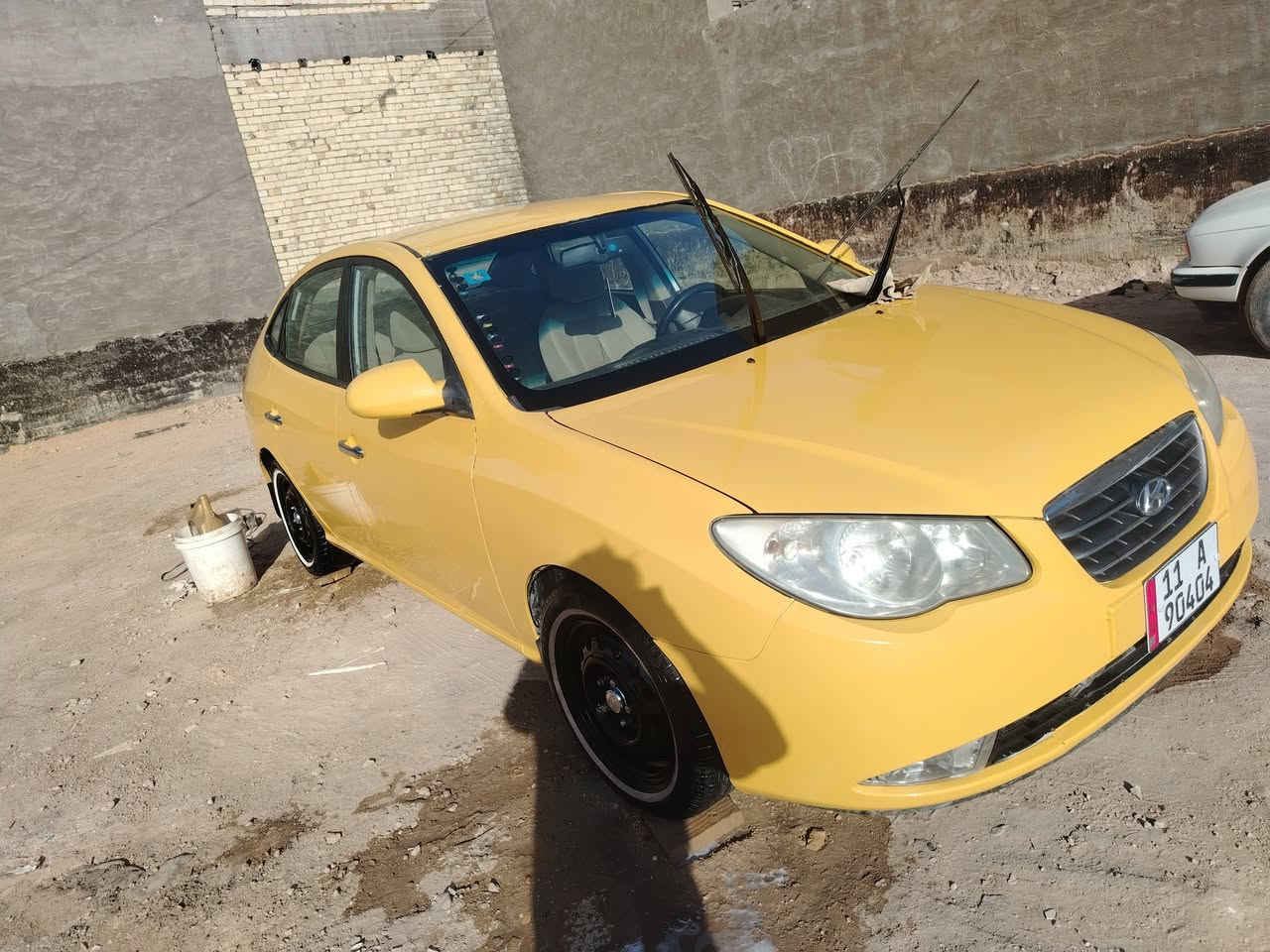 السلام عليكم النترا موديل 2008 سياره مصبوغه صبغه جديد مصفره هيه وغرامات مكينه وكير خير من الله السعر 87 وبيه مجال حك الجيه لطيبين *********** مكاني بابل شارع 80 طريق نجف تخم تـاير حداديه سياره بسمنه  رقم دولي
