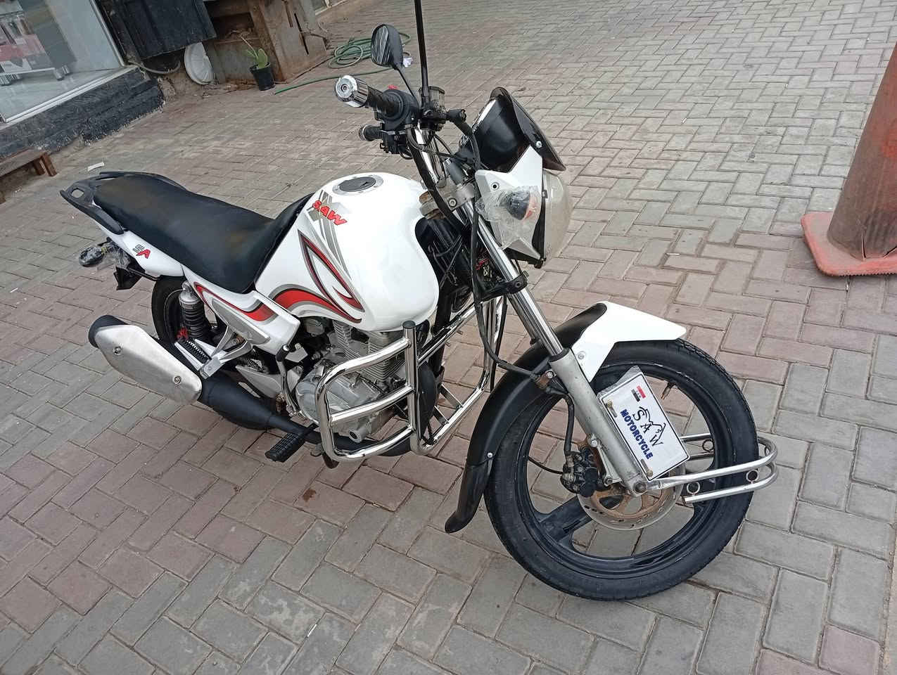 السلام عليكم لبيع سنكي 
٢٠١٨محدث ٢٥ 
محرك 150
سعر ب800
مكان بلد 

***********
