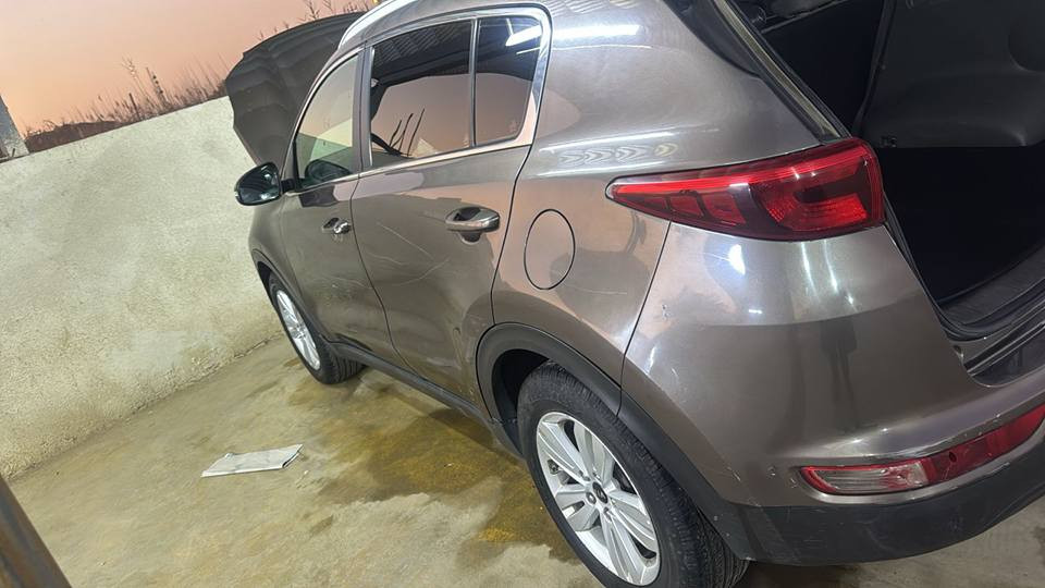 مكلف بنشر سبورتج 20018 السعر 155 $ خليجي بسم بنيه   رقم انكليزي واسط بدون ضربه ولا صبغ السياره حلوه مال بيت من الشركه بسمها يعني منذ دخولها العراق حتى الان العنوان جسر ديالى القديم شارع مستشفى التويثه رقم الهاتف *********** بغداد, العراق
