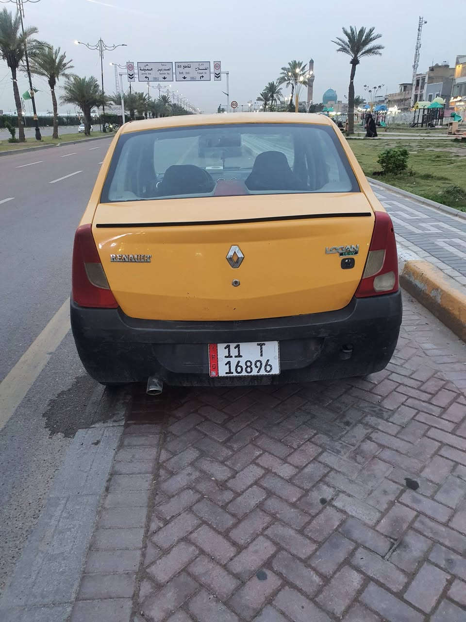 رينو لوكان موديل ٢٠٠٩ كير ومحرك كورلا اوتماتيك السعر ٣٠ وبيها مجال ***********
