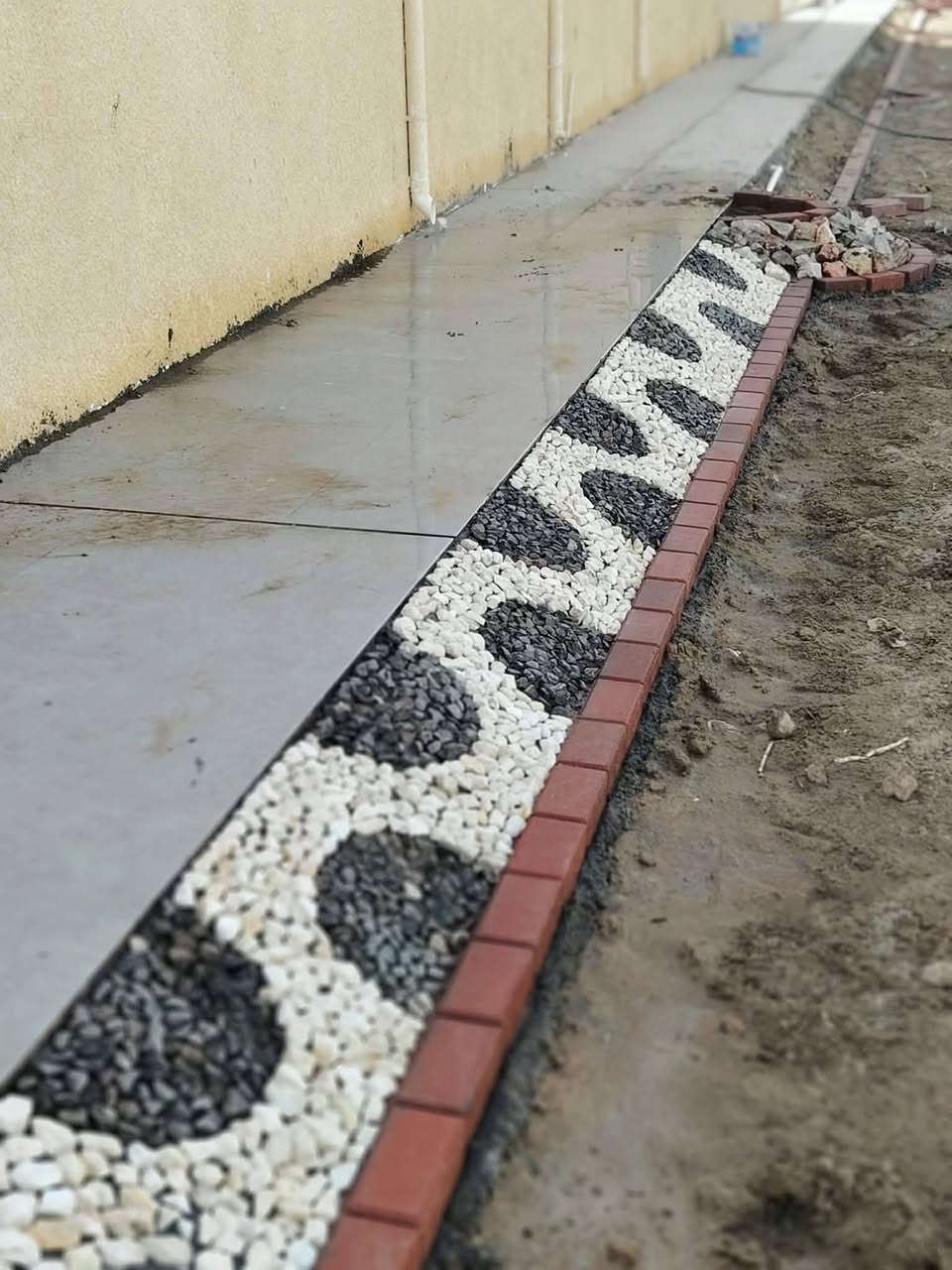 لسنا الوحيدين لكننا الافضل...*
✨
 بالدقه والأمانه  وروعة الديكورات الحدائق
 المنزليه 
💯
 كرسته وعمل بدقه عاليه متوفر بخمس الاوان اساسيه  ويوجد حجر مخصص الزوايا والركان  مع زراعة الاثيل بكافه انواعها  وبصوره جيده جدا ..***********
