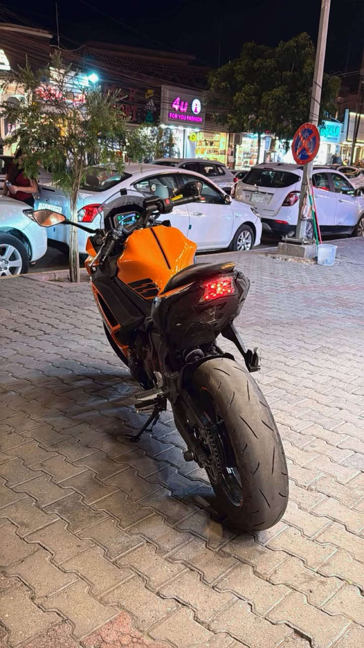 سلام عليكم اخوتي للبيع كاوسكي نينجا ٢٠٢٥ محرك 650 دراجه جديده دخول جديد بدون ارقام وبدون حادث شغاله نكره وكلشي بيها جديد للاستفسار وتساب فقط ***********
