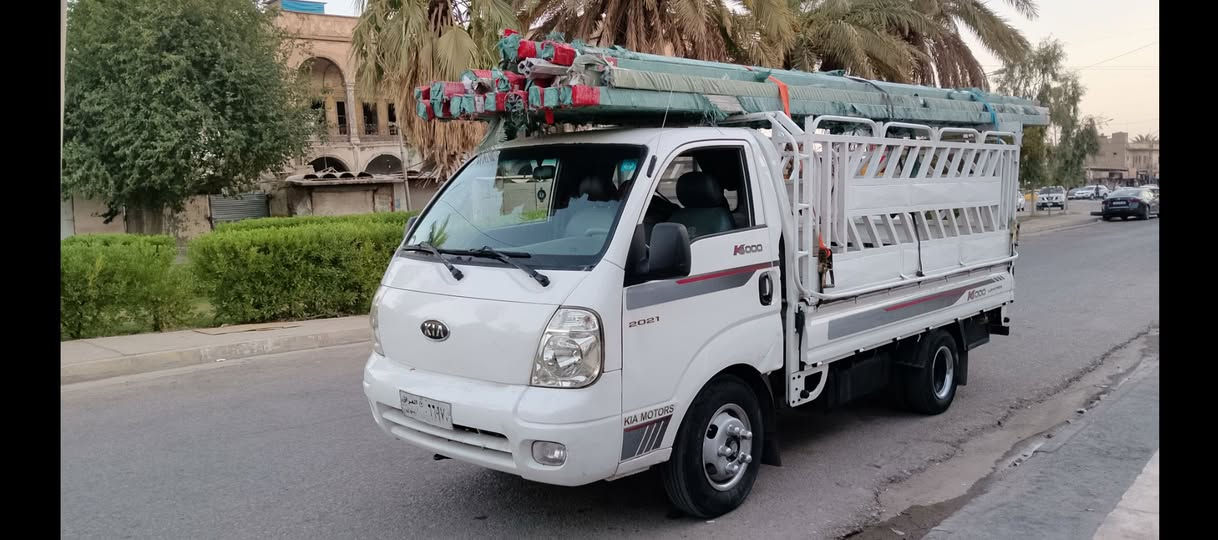 السلام عليكم عندي كيا فحل تحمل 4 طن مستعد بنقل جميع أنواع البظايع والأخشاب والمواد الأخرى من الموصل أو علا المحافظات الجنوبية والشمالية للعلم موقع الكيا وصاحبها في الموصل هاي ارقامي     ***********         *********** خاير  ودلل
