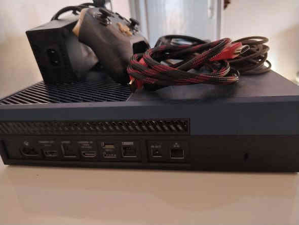 السلام عليكم اكس بوكس للبيع
نوع: Xbox Forza

ذاكرته:500ميغا

نضافه:٨٥٪

المحتويات

١. يده ارجيبي احترافيه

٢. واير اي جدي احترافي خاص بل كيمنك

٣. غراض التشغيل الصليه
١.محوله
٢. واير توصيل كهربائي

للتواصل /

خاص.
رقم: ***********
انستا: we.bx0
