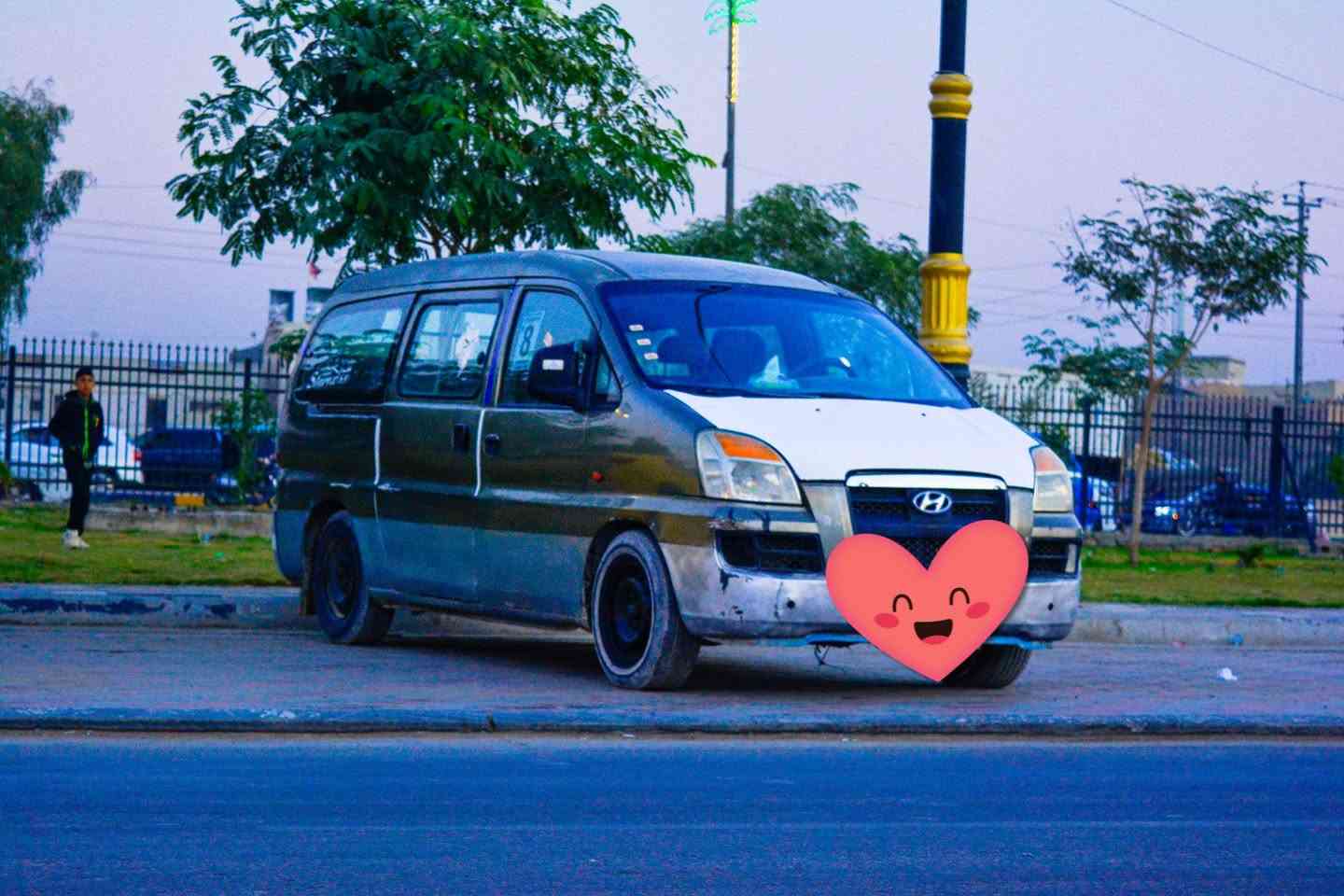 بسم الله 
السلام عليكم 
مكلف بنشر  (اقرة المنشور كامل واتصل على راعيها) 
ستاركس موديل 99 محدث بجم 7 
11 راكب 
محرك بداية تبخير 
بيها معجون بجاملغات الخلفية والباب الخلفي مبدل 
صورتها كدامك واضحة 
شواصي معمرة 
كير عادي 
رقمها نكليزي بسمة سنوية غير منتهية 
مكانه كربلاء 
#نواقصها (حدادية / محرك بي بخار) 
#سعرها 33وبيها مجال قليل او مراوس بسيارة حديثة صغيرة
رقم تلفونه ***********
