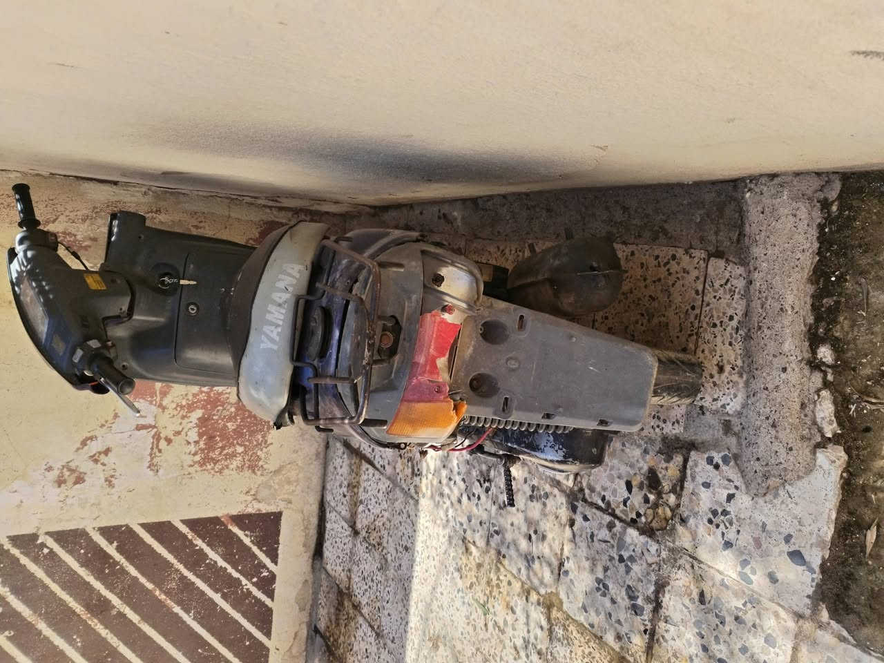للبيع مطور بزون ابو السلاه هندر واحد يشتغل الشاصي ملحوم والباقي كدام العبن مكاني موصل ايمن السغر 125وبي مجال      
                           ***********بي واتساب
