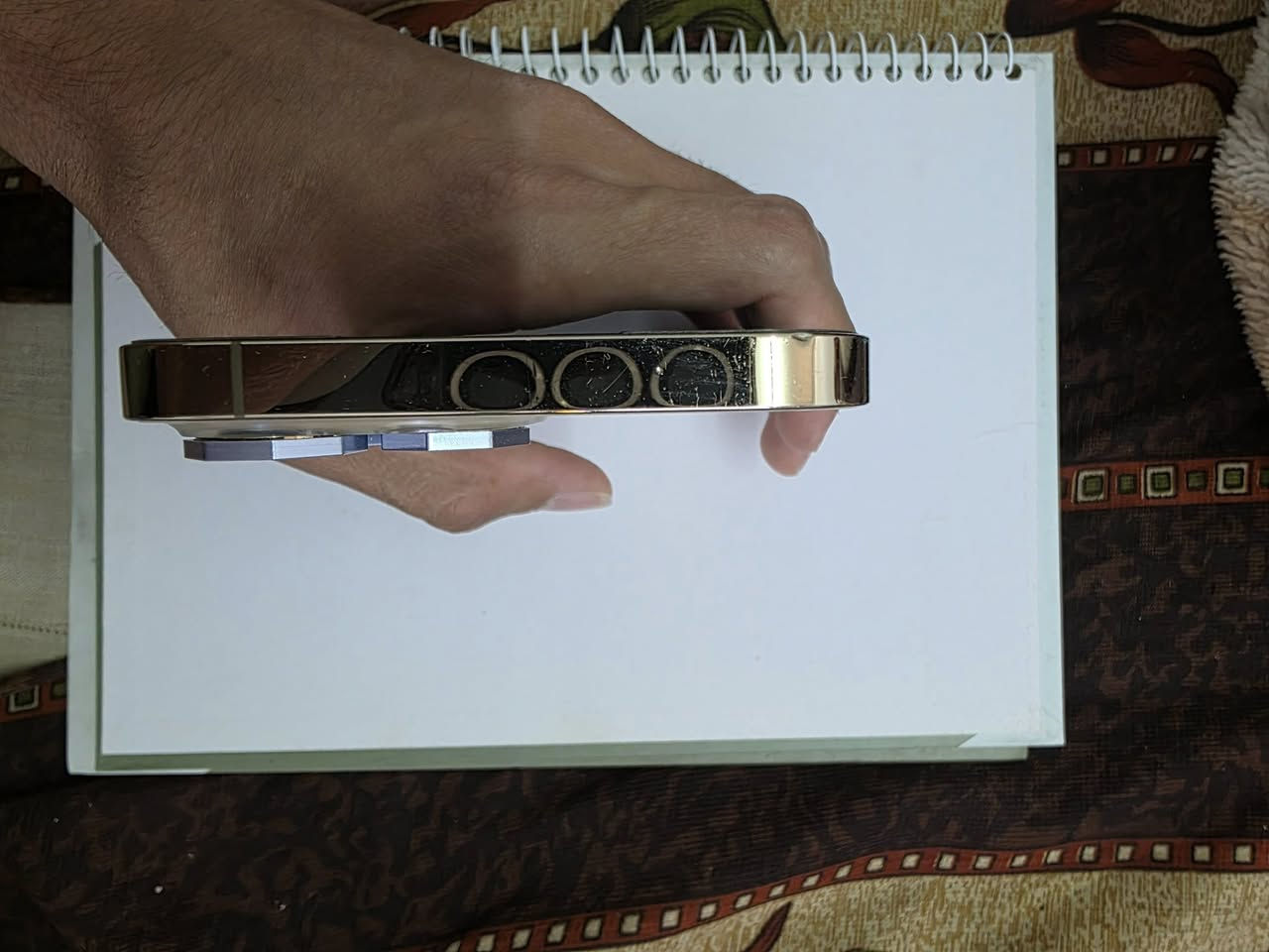 سلام عليكم 

ايفون 13 برو ماكس 

ذاكره 256

تك سيم

مستبدل شاشه و مستبدل بطاريه اصليات 

دكمه مال صامت بيها خلل تتصلح 

السعر 450 

متواجد ماسنجر


**إذا كنت صاحب هذا الإعلان وتريد حذفه لأي سبب، رجاءا أرسل رسالة إلى الدعم الفني**
