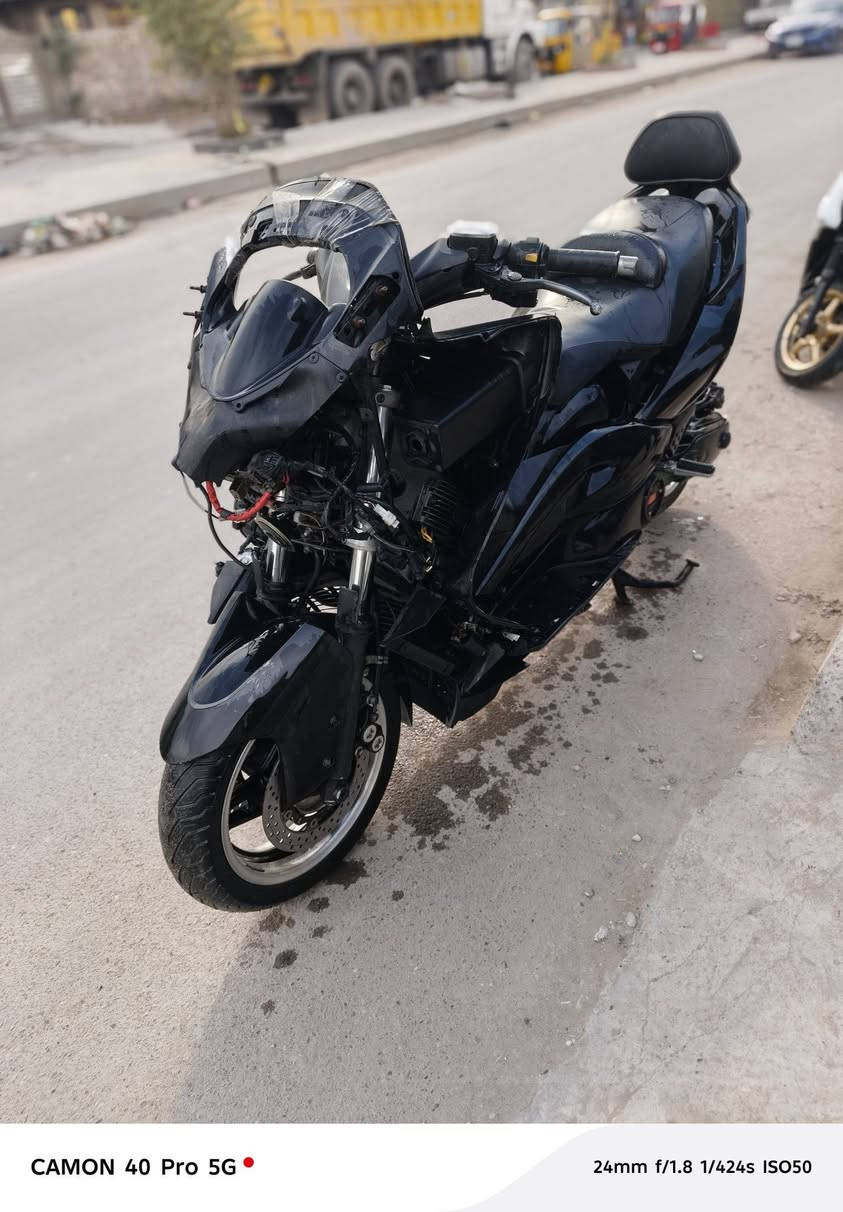 سلام عليكم دراجه لبيع  11 مال لعب خير من الله دراجه شلعه معدل عوزله مازدا تريش  عدي كامله يعني سعر ٢٥ بيه مجال مكاني بغداد العبيدي رقمي *********** بل خدمه عليه كلج مالوزي
