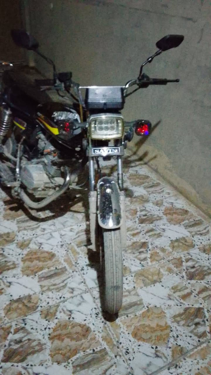 للبيع دراجه ايراني موديل 22 اشاير دشبول لايت كله شغال مفيلس جديد السعر 450 وبي مجال رقم ***********
