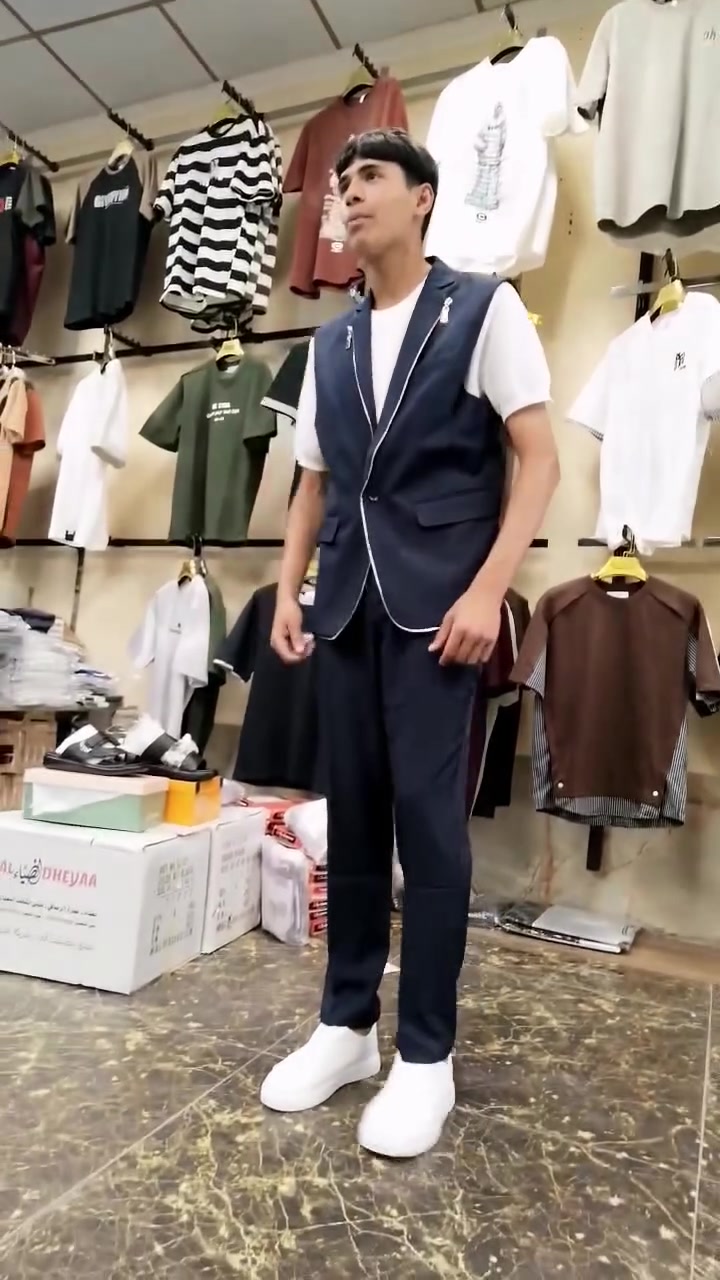 يابه أسد رح يطفيهم 😂🤣
سوت اسود ونيلي


**إذا كنت صاحب هذا الإعلان وتريد حذفه لأي سبب، رجاءا أرسل رسالة إلى الدعم الفني**