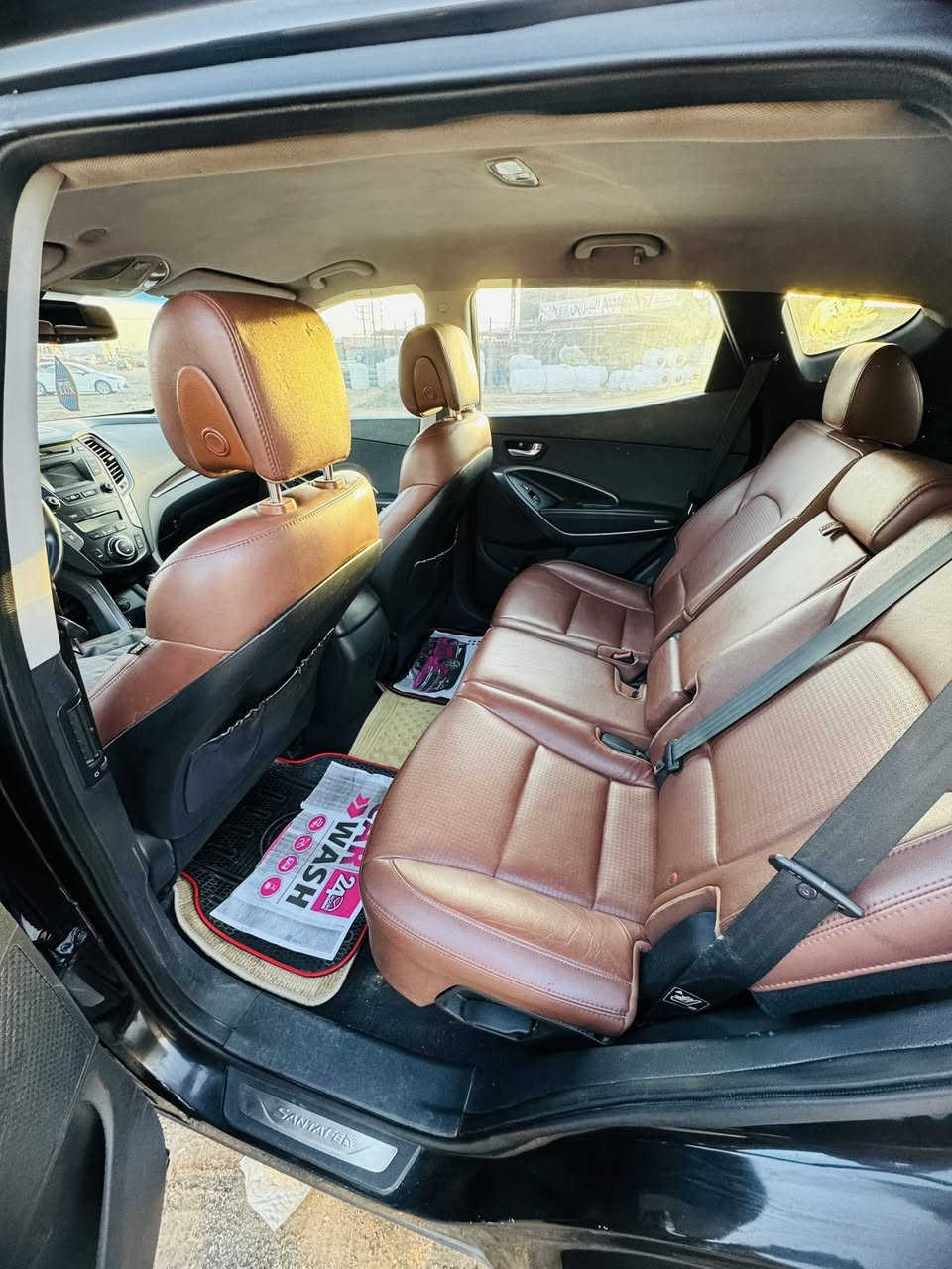 هونداي سنتافي 2013
فول عدا الفتحه 

بصمة

كشنات امامي وخلفي جلد 

وتدفئه وتحكم كهربائي 

ويل ١٩ 

محرك 4 سلندر تيربو سبورت 

ماشيه 92

طخته جاملغ خلفي جه سايق يم قبق البانزين

والباب بصفه كلير فقط 

بدون دواخل وبدون ارباكات

بجم كبس وظهر كبس سياره جديد وجاهزه 

باسمي وتحويل مباشر 

السعر 137$

بيع او مراوس حسب الرغبه 

***********
