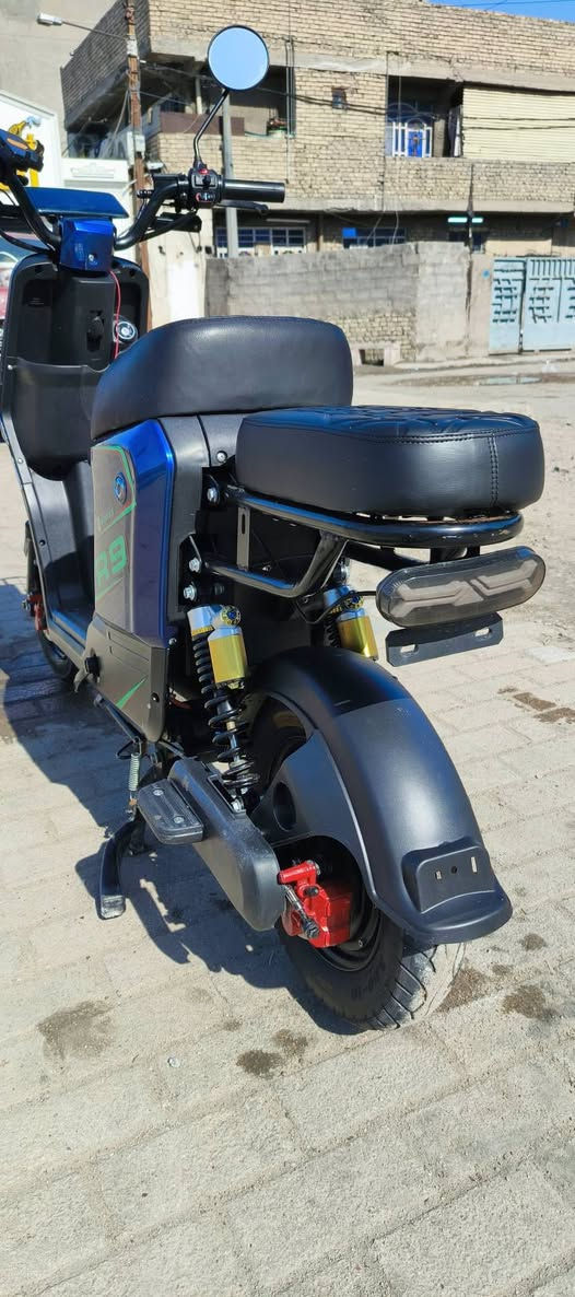 سلام عليكم
دراجة R9 للبيع نضيفة 
بطاريات العدد 5 مستعمله 5 اشهر
ربط بلوتوث
4 نمر سرع
نضام رجع خلفي
نشرات اماميه وخلفيه شغاله
هورن شغال
محمول هاتف
اشاير شغاله
صندوق امامي
تايرات لوك
بريك شغال 100٪
ما عدا الكفر الامامي مكسور
السعر 330
للاستفسار واتساب ***********
