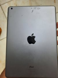 ايباد اير • ذاكرة ١٦ • جهازين