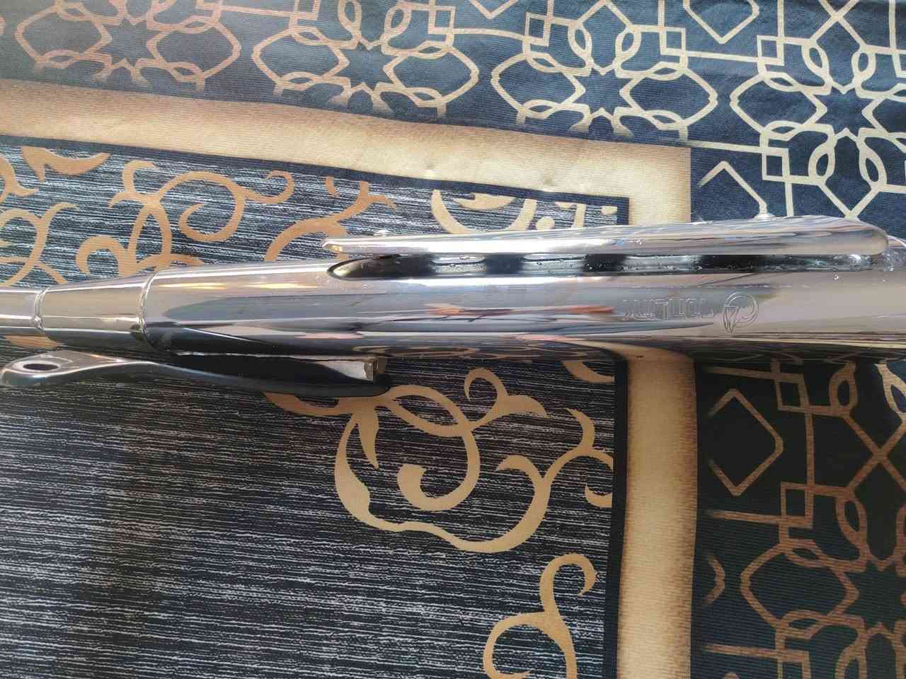 اكزوز كاتم للبيع. ***********
