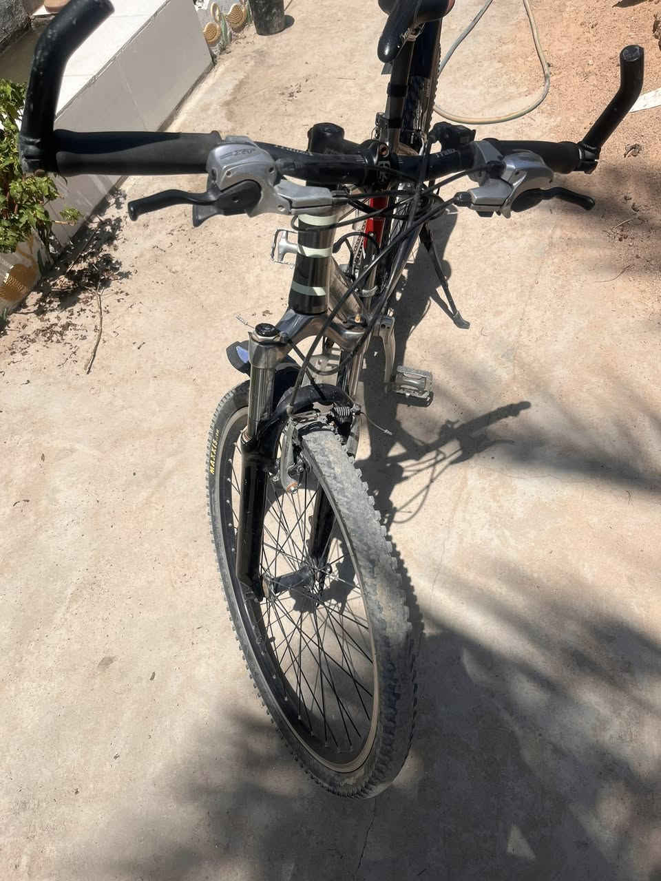 السلام عليكم
باسكل للبيع مثل ما موضع كدامكم غراضه كلها shimano الله شاهد اني اشتريته من خارج العراق 
السعر 200 الف وبي مجال 
مكاني بغداد
***********
