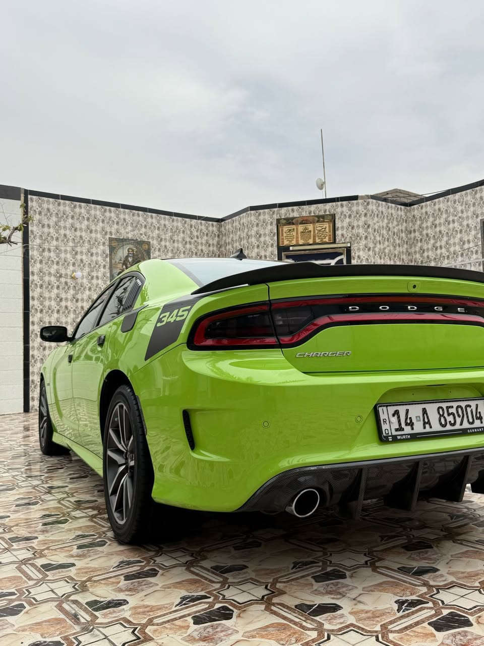 دوج جارجر 2023   R/T‏ نداء الأخير last call
المحرك : 5.7L V8
الحالة :  جاملغ مبدل وصبغ بدون دواخل

العداد :19 ميل

مواصفات : Rt
سوبر تراك باك
كشن كهرباء 
شفتات ستيرن
شاشه كبير + حساسات وكاميرا
مرقم بصره باسمي تحويل ثاني يوم 
باي موقع يعجبك بغداد او خارج بغداد 
مكان السياره بغداد

السياره مصروف عليها هواي 
بيها شوته رياضي شديت الها وفلتر تبريد واويل كاج كان بس ذن ب  مليون و 600 الف اخذتهن
غرفه روز رايز زراعه مو تلزيك 

واوركيال مال لايتات اماميه نشره متغيره

السياره مغلفه ppf سعره 1100 دولار 💲 
السياره راح تجي و تشوفها نظافتها 100 ‎%‎ 
حتى هاي المطرة الأخير ما شايفتها الله شاهد ضامها بكراج ما شايفا لا مطر و لا تراب 
السعر 325 ورقه

رجاءً الي يشوف السعر غالي عليه لا يعلق

*********** اتصال و واتساب 
*********** فقط اتصال 
ما متواجد على الفيس الشراي يتصل
