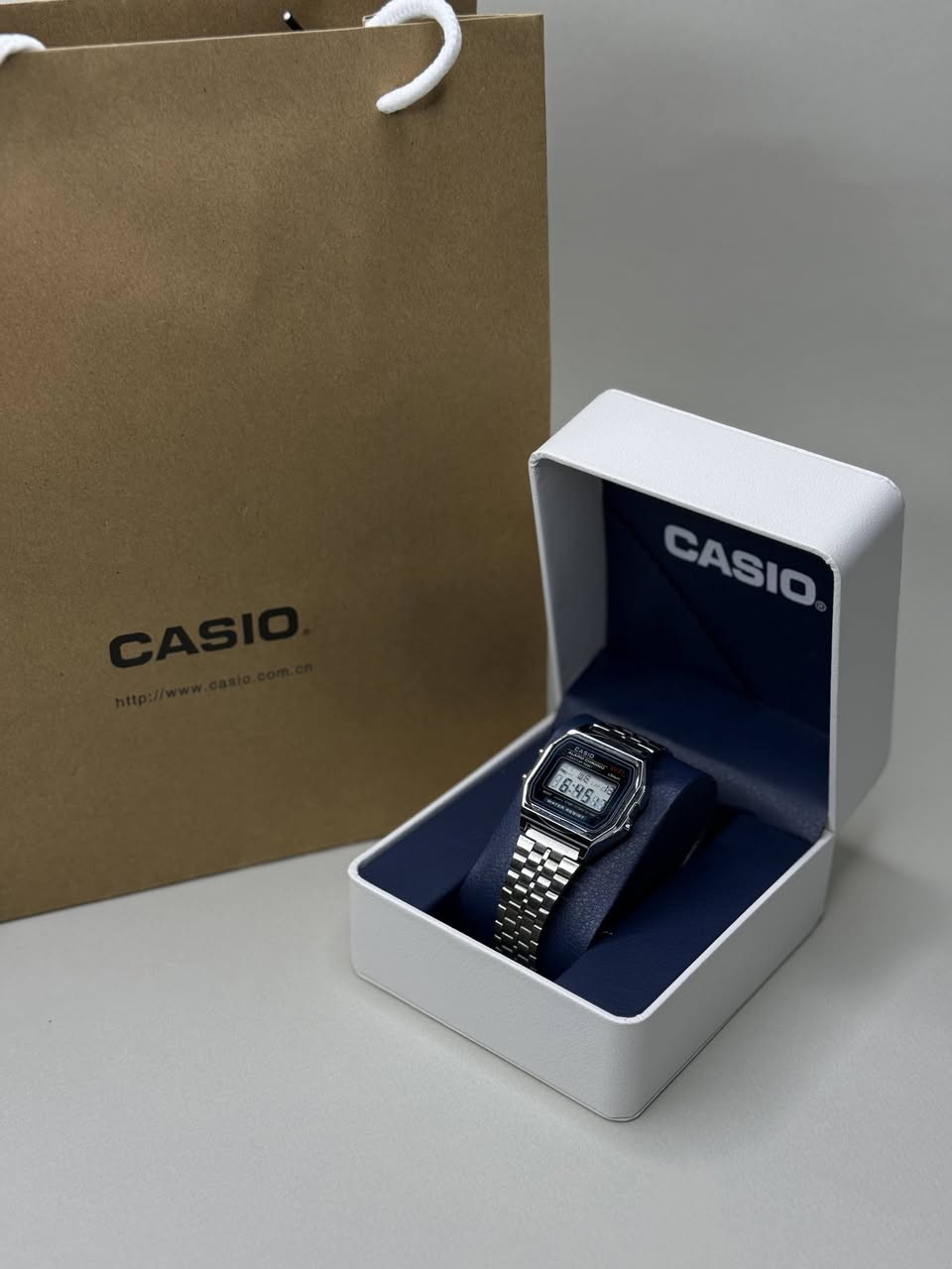 ساعات ماستر كوالتي 
سير ستيل ستيل طلاء ثابت 
يوجد الكتروني وميكانيكي  وباتري
ساعات كلها مختمه
توصيل مجاني🔥


**إذا كنت صاحب هذا الإعلان وتريد حذفه لأي سبب، رجاءا أرسل رسالة إلى الدعم الفني**