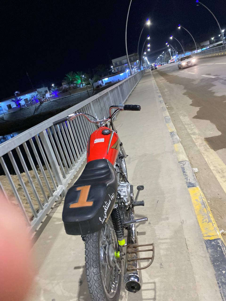 السلام عليكم دراجه للبيع تعمير 26 شاص اوراق موديل 19... ***********
