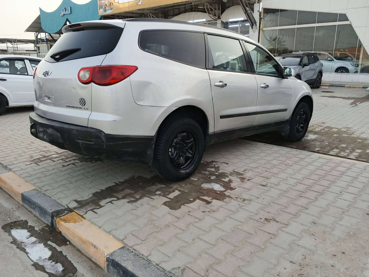 السلام عليكم
شوفر ليت ترفرس موديل 2012 مكينه جديده 6v 3600  كير جديد حداديه جديده بمعنى الكلمه صار يومين من سويته  تبريد 7 راكب كروز مثبت سرعه شاشه  سياره حلوه وجديده سنويه 2028 بعدها ما صاقطه تحويل ثاني يوم للبيع او مراوس مكاني نجف للاستفسار عله خاص او واتساب رقمي فقط واتساب ***********
