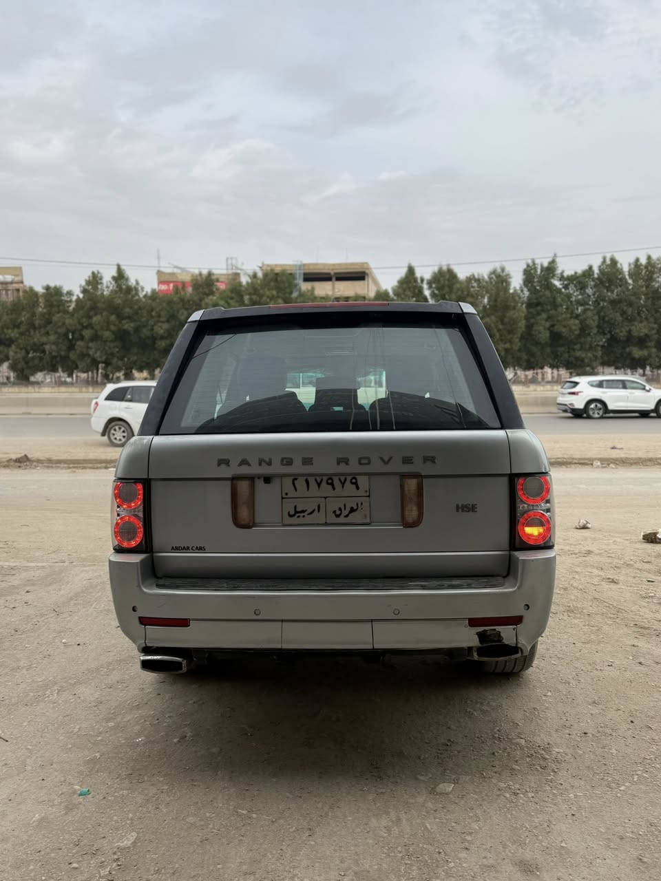 السلام عليكم سياره رانج روفر موديل 2007محدث2010سياره حلوه ومرتبه ماناقصه شي محرك 8Vالسياره شرط المكينه وكير وحداديه سليم ضرر السيار مصبوغه حزام فقط والبنيد جارد والسيار دواخلها كلش حلوه ونضيفه رقم اربيل  
مكان السياره بابل للتواصل ***********
