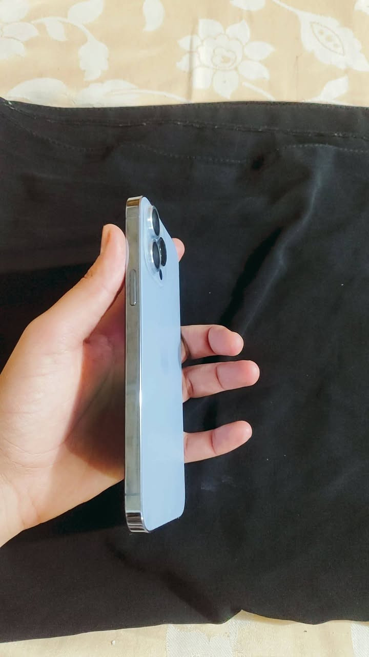 السلام عليكم 

13برو ماكس 

الجهاز مشكلته يرست من كيفه مره او مرتين بليوم ماعرف شنو سبب والكامره الاماميه داخل بيها تراب
سعره 500

 
‏‪0750 972 7581‬‏ واتساب
