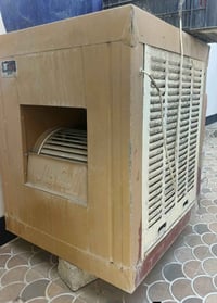 مبرده الشمال  حجم كبير  شغال ونظيف ..  وبيش بس ب٧٥ الف  رقمي 077456719...