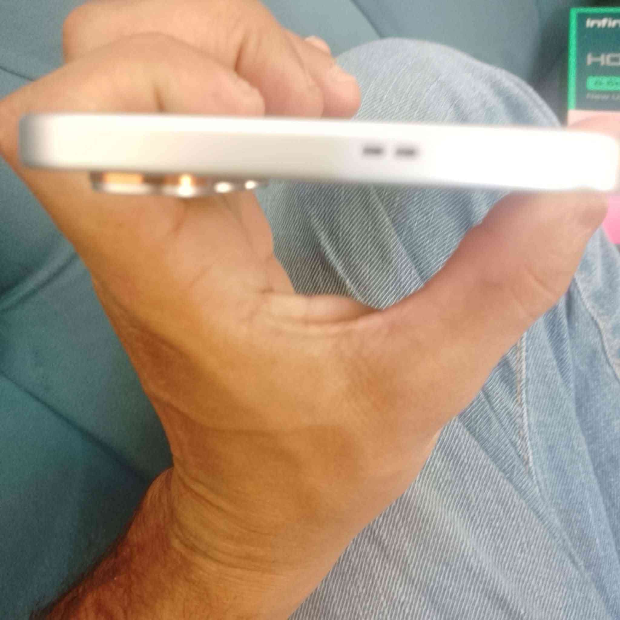 انفنكس هوت 60 بروه اول بارحه مشتريه نضافه فول + ملحقاته 225 المكان بغداد
***********
