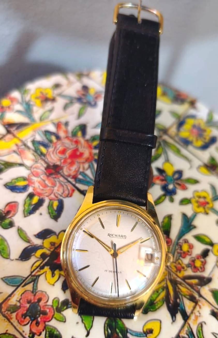 #ساعةريتشارد Richard 🇨🇭
نصب #تكويك #سويسري
نظافة ممتازه ، بلاديه بالكامل 
وقت دقيق جدا
انتاج #ستينات


**إذا كنت صاحب هذا الإعلان وتريد حذفه لأي سبب، رجاءا أرسل رسالة إلى الدعم الفني**