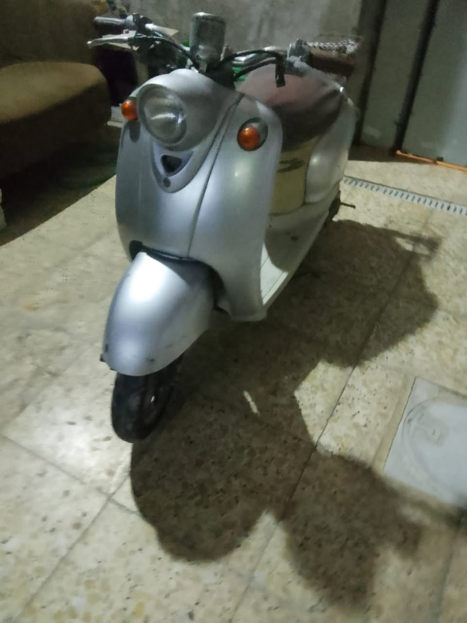 السلام عليكم ، دراجه عبد الحليم سرعه ٦٠ الدراجه ميحتاج احجي عنها مكفوله من كلشي اي نقص مابيها كهربائيات هورن عينه كلشي شغال مابيها اي نقص ومكينتها مابيها شي مامفتوحه دراجه خير من الله سعرها ٢٧٥ وبيها مجال 
في البصره قضاء شط العرب رقم ***********
