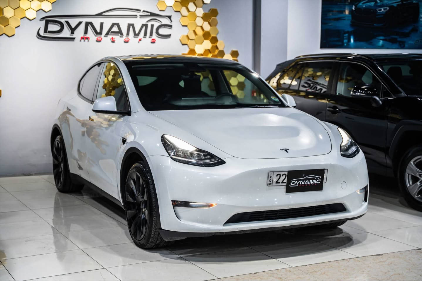 2023 TESLA MODEL Y LONG RANGE DUAL MOTOR  ONLİNE✅
عر‎بى/کوردی

موديل:2023
عدد الأميال : 28,000ميل
الون : ابيض
الون داخل ؛ اسود
‎ضرر: قبغ جنتة بدون داخل 
ارباك : كل بيلاد و سليم
سيارة رقم اربيل  
مكان اربيل شارع حديد و خشب  معرض دايناميك موتورز 
من 10 صباح الي 10 ليل مفتوع
‏‎من المعلومات الرجاء التصل علي وتس اب
                                                                                              ***********

** *** *** *** *** *** *** ***

2023 TESLA MODEL Y LONG RANGE DUAL MOTOR  ONLİNE✅

موديل : 2023
‎ماوەی ڕۆیشتن :28,000ميل
رةنگ: سپي
رةنگي ناوي : رةش
بوياغ : سندوق بي ژوري
ارباك : هةموو بيلاد بةشرت
ژمارة هةولير
ناونيشان هةولير نزيك جادةي حديد و خشب   پيشنگاي دايناميك موتورز لة 10 بةياني تا 10 شةو كراوةية..
بو زانياري زياتر پةيوةندي بكةن بة وتس اب

***********
============================= أربيل, العراق
