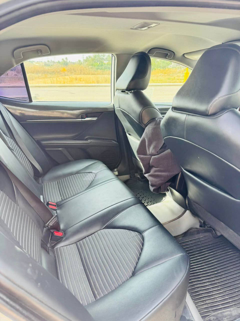 السلام عليكم كامري موديل ٢٠٢٢ مواصفات se معروفه مواصفاتها لون مميز سموك تخم تاير جواها جديد كير ومحرك شرط هزه وبراد وسنويه جديده مكفوله من صبغ وتبديل رقم اربيل دولي  تحويل ثاني يوم ماشيه ٦٧ ك 
السعر ٢١٢ وبيها مجال للشراي مكان السياره صلاح الدين الضلوعيه للاتصال *********** سامراء, صلاح الدين
