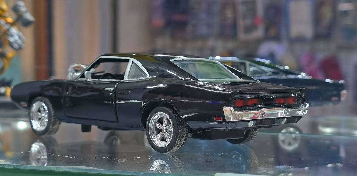 للبيع
سيارة حديد دودج تشارجر 1970
 من سلسلة أفلام فاست اند فوريوس
القياس 1/32 السعر 10


**إذا كنت صاحب هذا الإعلان وتريد حذفه لأي سبب، رجاءا أرسل رسالة إلى الدعم الفني**