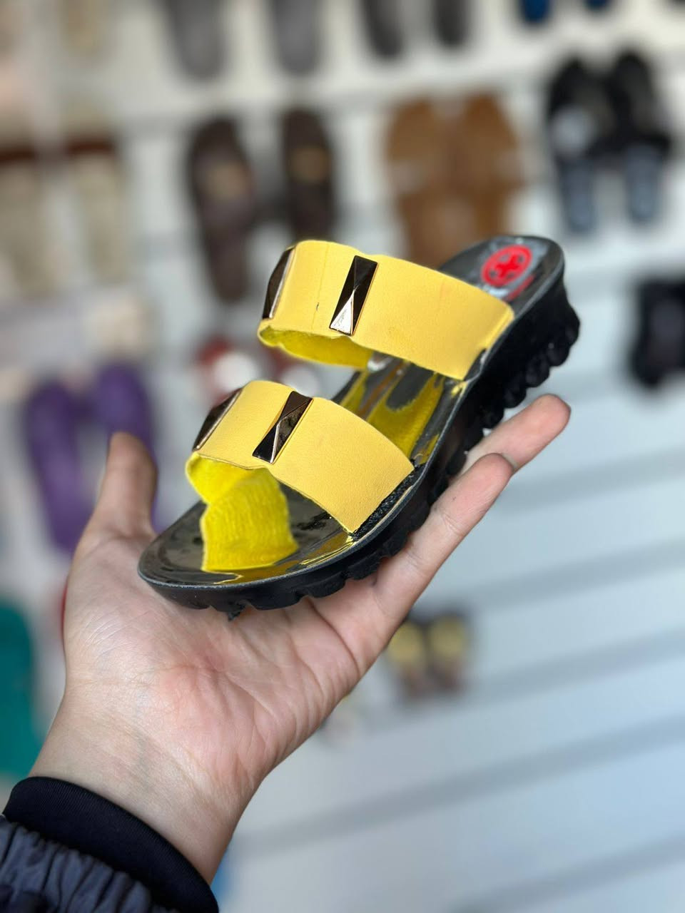 شحاطة طفله بناتي
تفاصيل داخل صوره 🌷 
متوفر توصيل لجميع المحافظات 
رابط قناة التليكرام//
https://t.me/shams12297
للحجز والاستفسار مراسله الصفحه
رقم الواتساب//
***********
