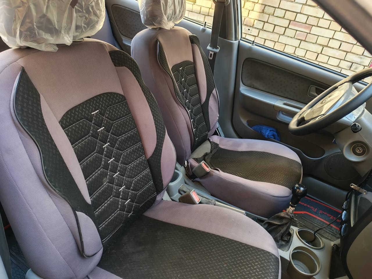 السلام عليكم  كيا ريو موديل 2007 رقم سليمانية بدون حادث مصبوغة عام جمالية سيارة نضيفه وجاهزة  مال بيت للبيع أو مراوس  السعر 57 وبيها مجال  بشرط التحويل مكلف بلنشر اتصل ع هذا الرقم ***********4
مكاني الشعب
