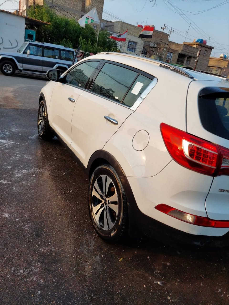 سبورتج خليجي 2014
مكفوله من الصبغ والتبديل بيها بس طعجه صغيره بلصدوق موجوده بلصوره 

ماشيه ١٣٥ بسمي تحويل مباشر 

مواصفاتها كشنات جلد تلبيس اشاير بلمري مري قلاب كامره حساس خلفي 

تخم تاير جديد باتري جديد السياره بلاديه

السعر  155   وبيها مجال  
***********
