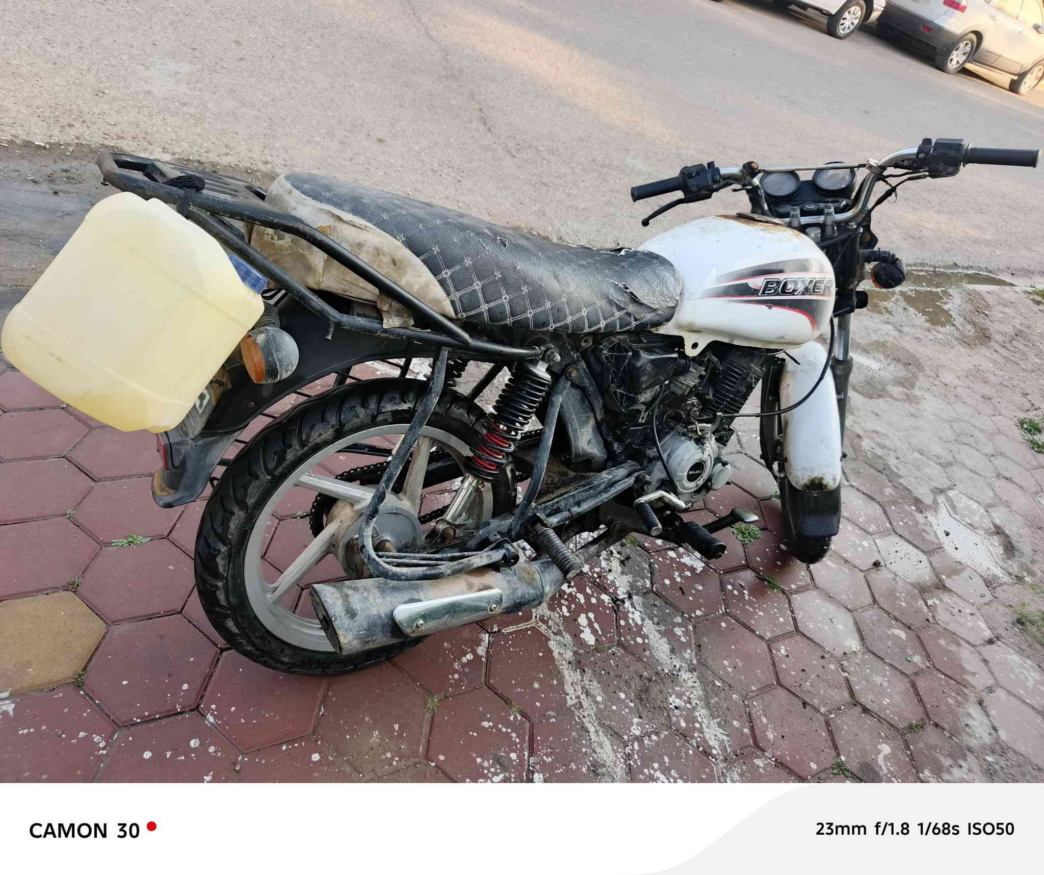 سلام عليكم دراجه للبيع مديل 18كوت الجديدة ***********
