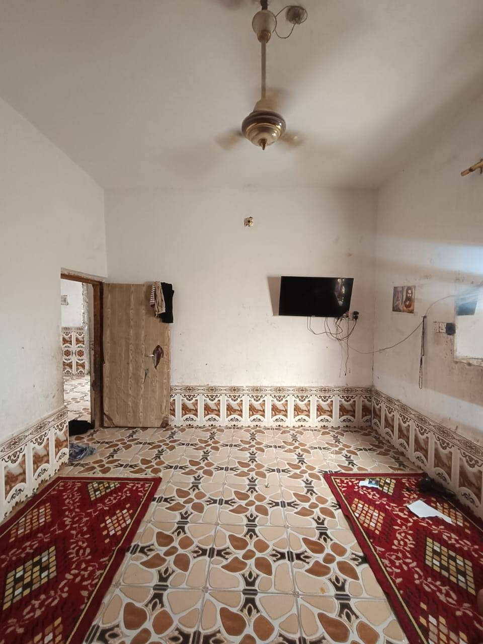 السلام عليكم
بيت للبيع 175 مساحته 
حاوي العباس قرب مولدة ابو سجاد 
***********

