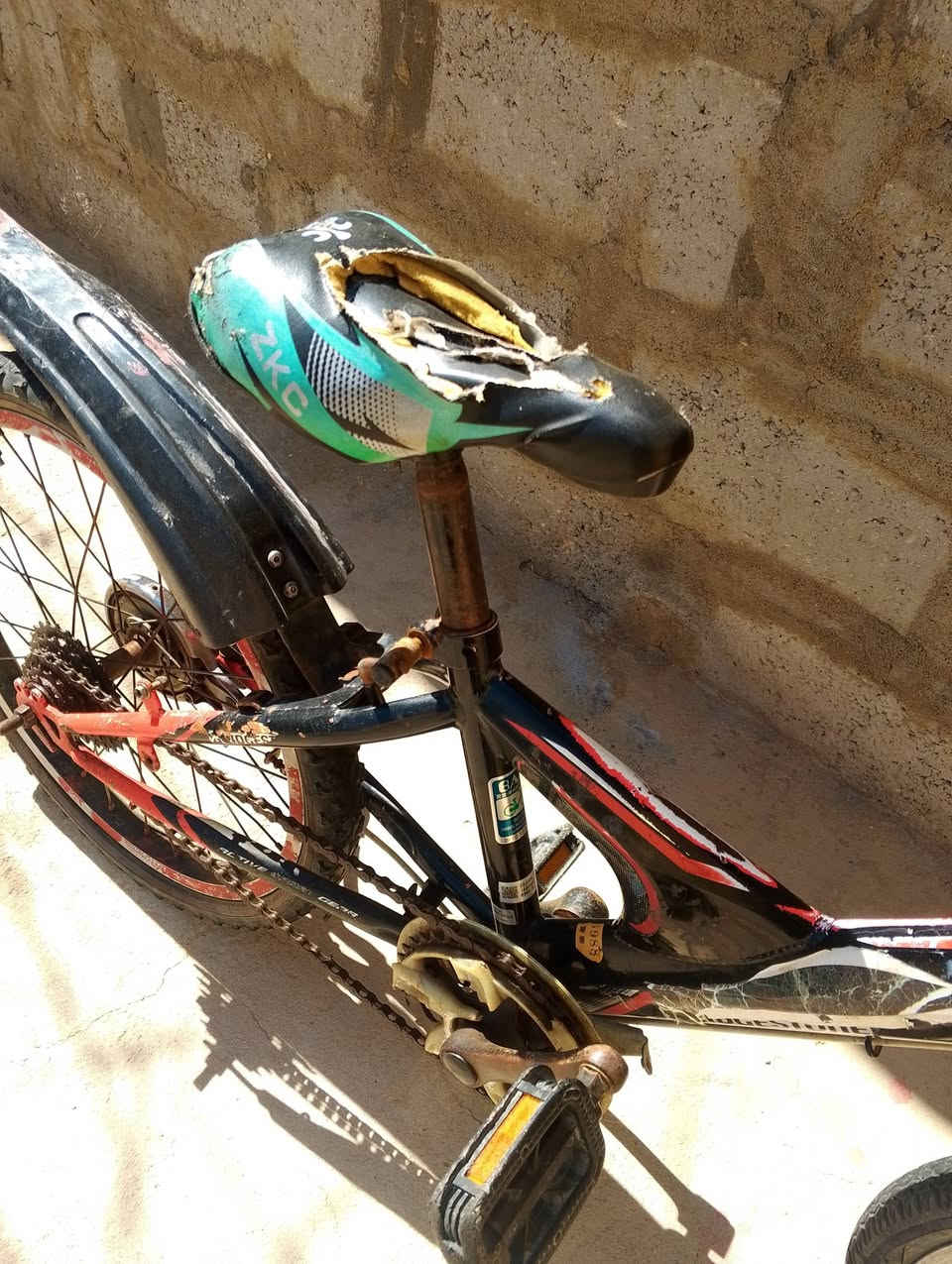 السلام عليكم بايسكل للبيع موديل 2018 سعر 30 الف الرقم ***********
