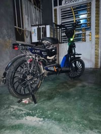 دراجه شحن للبيع سعر مناسب 07823633946